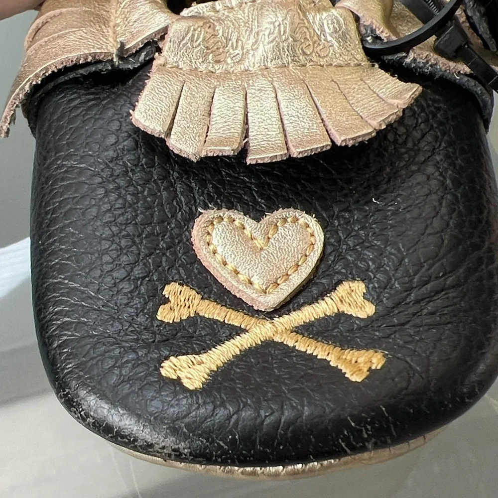 ☠️💛New Itzy Ritzy+Tokidoki Moc Happens Hearts & Cross Bones Baby Moccasins/Shoes - Picture 9 of 17